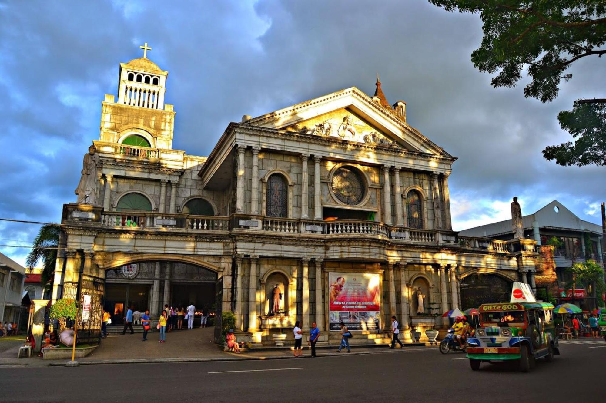 Reddoorz At Sta Cruz Naga City Eksteriør billede